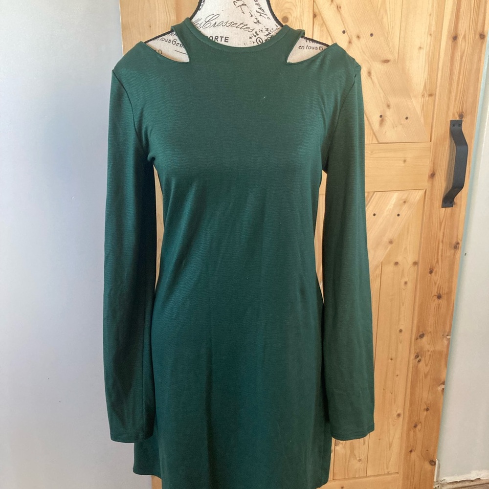 Soybu long sleeve athletic midi cutout dress Green L